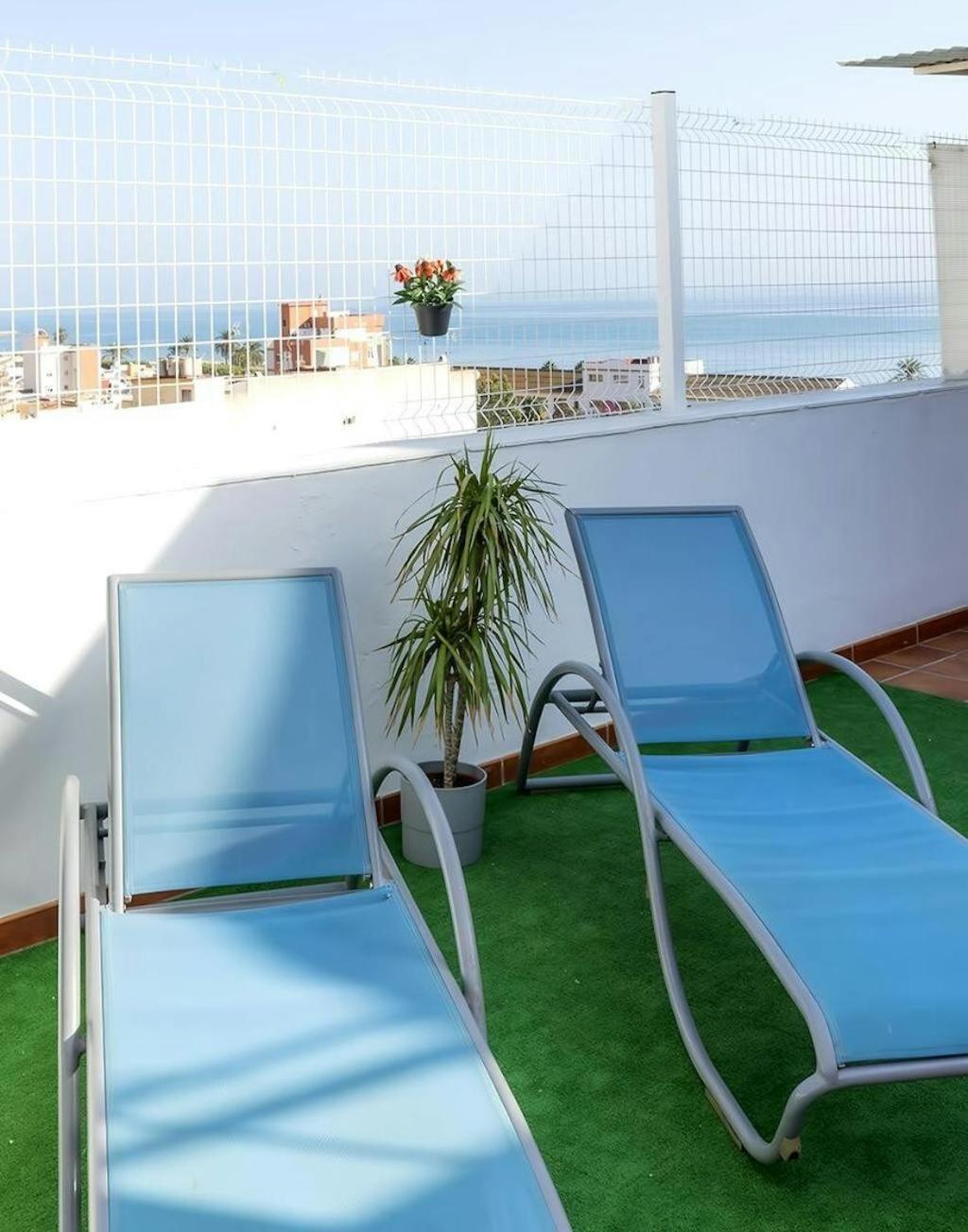 Bonito Apartamento Con Terraza - Pedregalejo Playa มาลากา ภายนอก รูปภาพ