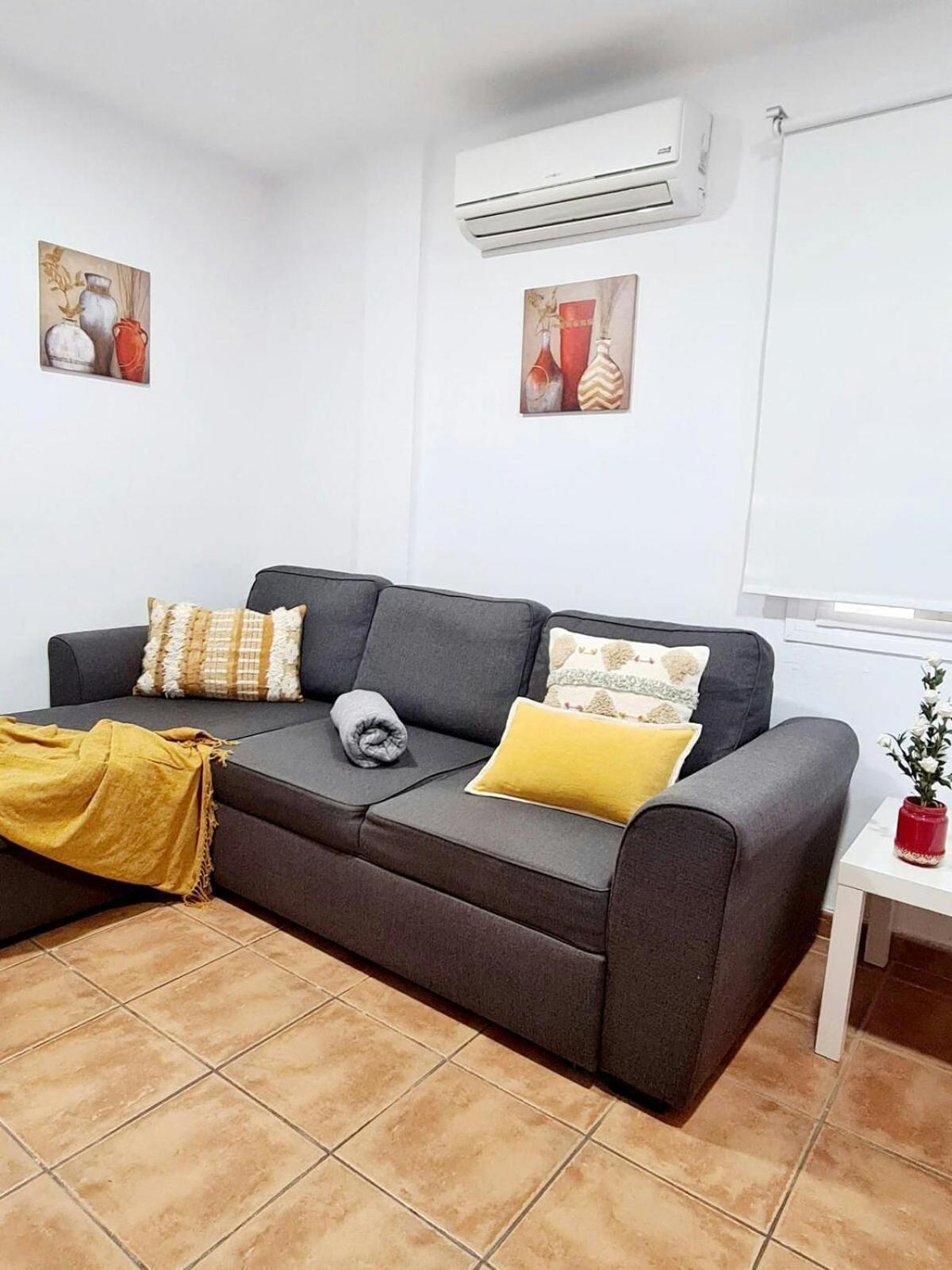 Bonito Apartamento Con Terraza - Pedregalejo Playa มาลากา ภายนอก รูปภาพ